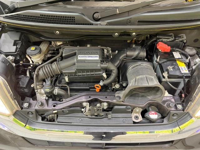 N-BOXカスタム G ターボSSブラックスタイルパッケージ ターボ SDナビ 両側電動スライド クルコン 衝突軽減装置 禁煙車 合皮シート ドラレコ スマートキー HIDヘッド シートヒーター ETC オートライト オートエアコン 純正15インチアルミ(18枚目)