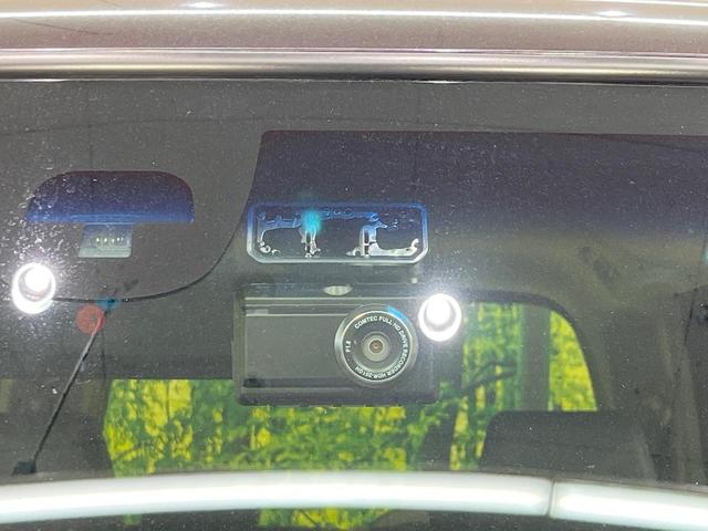 N-BOXカスタム G ターボSSブラックスタイルパッケージ ターボ SDナビ 両側電動スライド クルコン 衝突軽減装置 禁煙車 合皮シート ドラレコ スマートキー HIDヘッド シートヒーター ETC オートライト オートエアコン 純正15インチアルミ(27枚目)