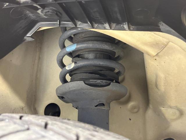 アルト Ｌ　ＣＤオーディオ　シートヒーター　アイドリングストップ　キーレスエントリー　ヘッドライトレベライザー　横滑り防止装置（20枚目）