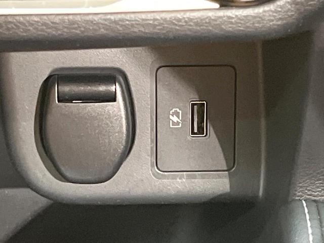 キックス X ツートーンインテリアエディション 純正9型ナビ 全周囲カメラ プロパイロット 禁煙車 2トーンカラー ハーフレザーシート シートヒーター スマートキー LEDヘッド ETC デジタルインナーミラー オートライト オートエアコン(41枚目)