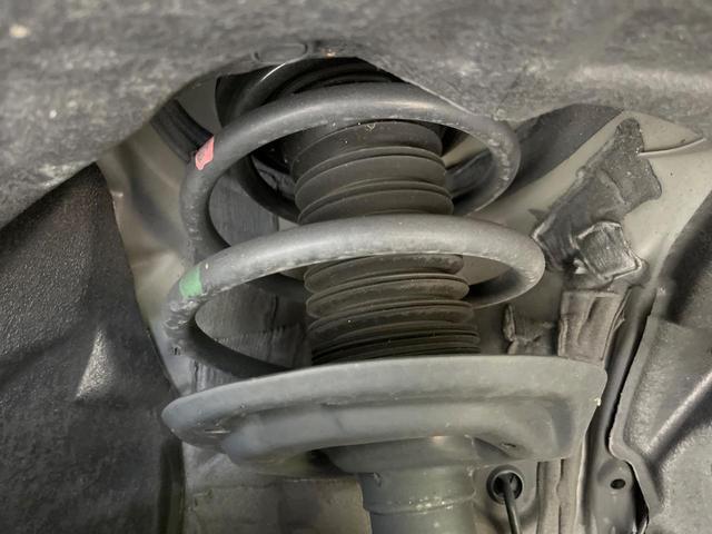 RAV4 ハイブリッドG 純正ディスプレイオーディオ ガラスルーフ フルエアロ バックカメラ レーダークルーズ 禁煙車 電動リアゲート ハーフレザーシート 前席シートエアコン パワーシート ドラレコ コーナーセンサー(30枚目)