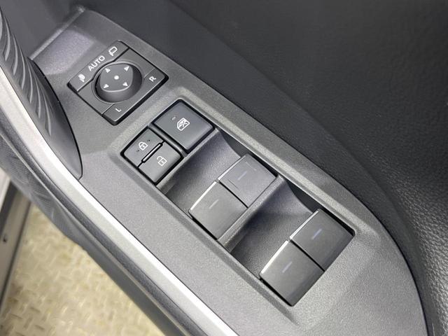 RAV4 ハイブリッドG 純正ディスプレイオーディオ ガラスルーフ フルエアロ バックカメラ レーダークルーズ 禁煙車 電動リアゲート ハーフレザーシート 前席シートエアコン パワーシート ドラレコ コーナーセンサー(31枚目)