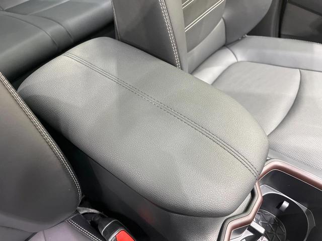 RAV4 ハイブリッドG 純正ディスプレイオーディオ ガラスルーフ フルエアロ バックカメラ レーダークルーズ 禁煙車 電動リアゲート ハーフレザーシート 前席シートエアコン パワーシート ドラレコ コーナーセンサー(54枚目)