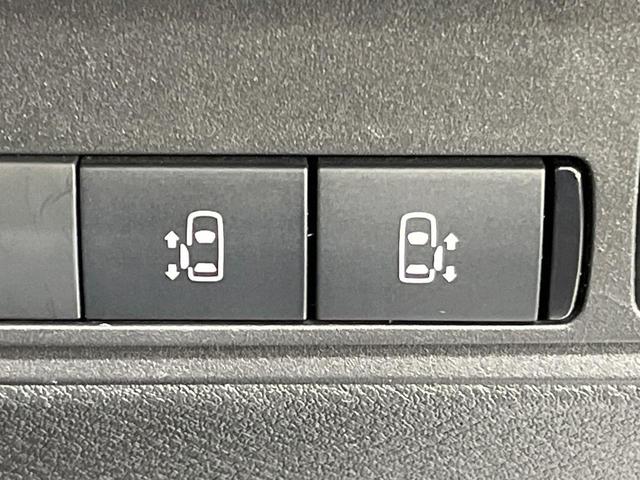 セレナ e-パワー ハイウェイスターV 純正12.3型ナビ 両側電動スライド 後席モニター シートヒーター 衝突軽減装置 プロパイロット 100V電源 LEDヘッド ETC ステアリングヒーター ブラインドスポットモニター デジタルミラー(6枚目)