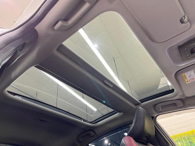 プリウス Z 純正12型ディスプレイオーディオ ガラスルーフ バックカメラ 禁煙車 電動リアゲート ハーフレザーシート 前席シートエアコン パワーシート コーナーセンサー スマートキー LEDヘッド(5枚目)