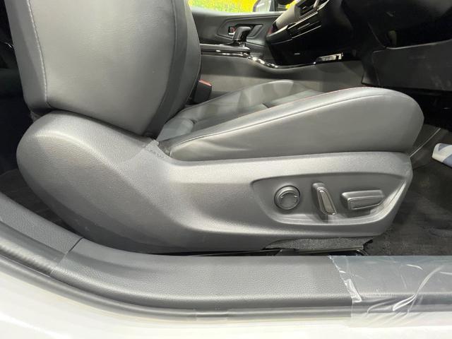 プリウス Z 純正12型ディスプレイオーディオ ガラスルーフ バックカメラ 禁煙車 電動リアゲート ハーフレザーシート 前席シートエアコン パワーシート コーナーセンサー スマートキー LEDヘッド(32枚目)