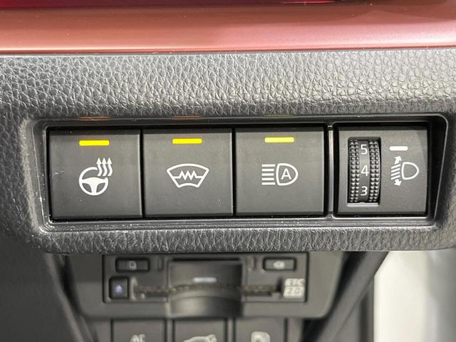 プリウス Z 純正12型ディスプレイオーディオ ガラスルーフ バックカメラ 禁煙車 電動リアゲート ハーフレザーシート 前席シートエアコン パワーシート コーナーセンサー スマートキー LEDヘッド(38枚目)