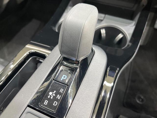 プリウス Z 純正12型ディスプレイオーディオ ガラスルーフ バックカメラ 禁煙車 電動リアゲート ハーフレザーシート 前席シートエアコン パワーシート コーナーセンサー スマートキー LEDヘッド(47枚目)