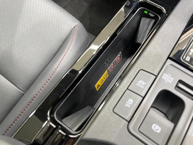 プリウス Z 純正12型ディスプレイオーディオ ガラスルーフ バックカメラ 禁煙車 電動リアゲート ハーフレザーシート 前席シートエアコン パワーシート コーナーセンサー スマートキー LEDヘッド(49枚目)