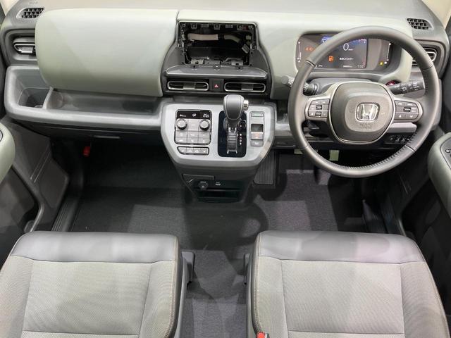 フリード クロスター 登録済未使用車 両側電動ドア 衝突被害軽減システム レーダークルーズ 禁煙車 コーナーセンサー スマートキー LEDヘッド オートハイビーム オートライト オートエアコン 純正15インチアルミ(2枚目)