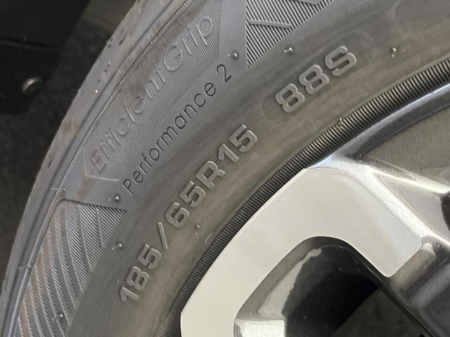 フリード クロスター 登録済未使用車 両側電動ドア 衝突被害軽減システム レーダークルーズ 禁煙車 コーナーセンサー スマートキー LEDヘッド オートハイビーム オートライト オートエアコン 純正15インチアルミ(24枚目)