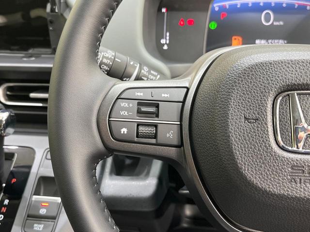 フリード クロスター 登録済未使用車 両側電動ドア 衝突被害軽減システム レーダークルーズ 禁煙車 コーナーセンサー スマートキー LEDヘッド オートハイビーム オートライト オートエアコン 純正15インチアルミ(33枚目)