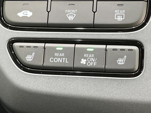 フリード クロスター 登録済未使用車 両側電動ドア 衝突被害軽減システム レーダークルーズ 禁煙車 コーナーセンサー スマートキー LEDヘッド オートハイビーム オートライト オートエアコン 純正15インチアルミ(40枚目)