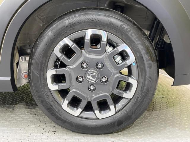 フリード クロスター 登録済未使用車 両側電動ドア 衝突被害軽減システム レーダークルーズ 禁煙車 コーナーセンサー スマートキー LEDヘッド オートハイビーム オートライト オートエアコン 純正15インチアルミ(61枚目)