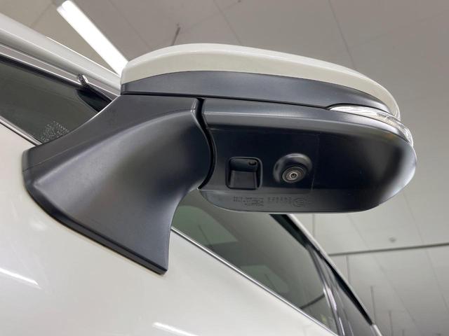 ハリアーハイブリッド Ｚ　レザーパッケージ　パノラマルーフ　純正１２．３型ナビ　全周囲カメラ　ＪＢＬサウンド　禁煙車　電動リアゲート　レザーシート　前席シートエアコン　ドラレコ　コーナーセンサー　ブラインドスポットモニター　ＬＥＤヘッド（24枚目）