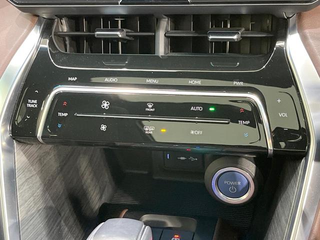 ハリアーハイブリッド Ｚ　レザーパッケージ　パノラマルーフ　純正１２．３型ナビ　全周囲カメラ　ＪＢＬサウンド　禁煙車　電動リアゲート　レザーシート　前席シートエアコン　ドラレコ　コーナーセンサー　ブラインドスポットモニター　ＬＥＤヘッド（44枚目）