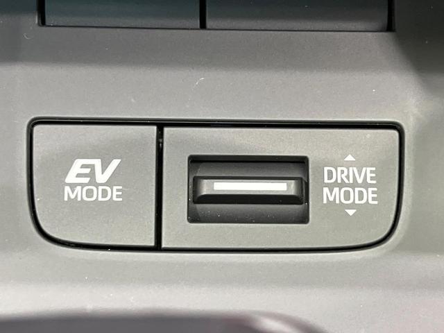 ハリアーハイブリッド Ｚ　レザーパッケージ　パノラマルーフ　純正１２．３型ナビ　全周囲カメラ　ＪＢＬサウンド　禁煙車　電動リアゲート　レザーシート　前席シートエアコン　ドラレコ　コーナーセンサー　ブラインドスポットモニター　ＬＥＤヘッド（48枚目）