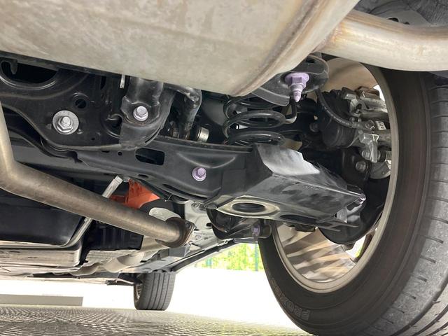 ハリアーハイブリッド Ｚ　レザーパッケージ　パノラマルーフ　純正１２．３型ナビ　全周囲カメラ　ＪＢＬサウンド　禁煙車　電動リアゲート　レザーシート　前席シートエアコン　ドラレコ　コーナーセンサー　ブラインドスポットモニター　ＬＥＤヘッド（71枚目）