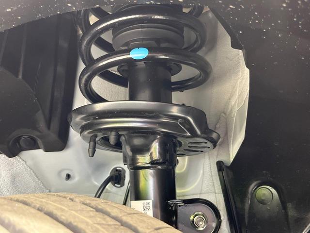 ヴェゼル Ｇ　登録済未使用車　４ＷＤ　衝突軽減装置　ＬＥＤヘッド　アダプティブクルーズ　電動パーキングブレーキ　オートホールド　スマートキー　プッシュスタート　オートエアコン　パドルシフト　オートライト（20枚目）