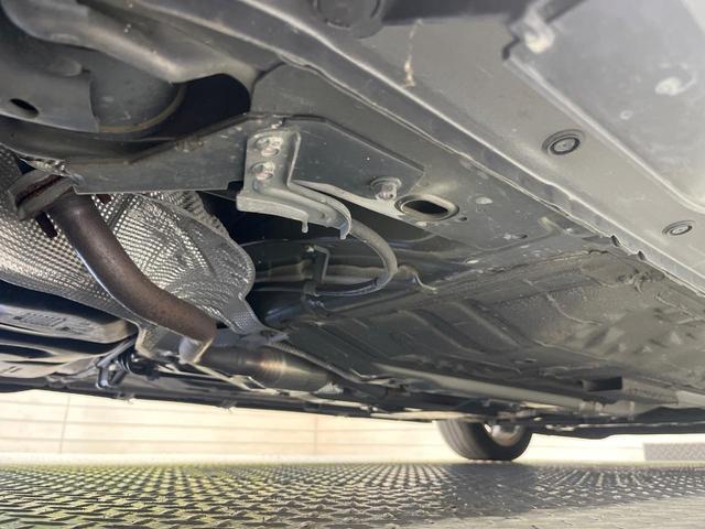 ノート ｅ－パワーニスモ　純正ナビ　全周囲カメラ　衝突軽減装置　禁煙車　コーナーセンサー　スマートキー　ＥＴＣ　デジタルミラー　オートライト　オートエアコン　純正１６インチアルミホイール　Ｂｌｕｅｔｏｏｔｈ　ＣＤ（23枚目）