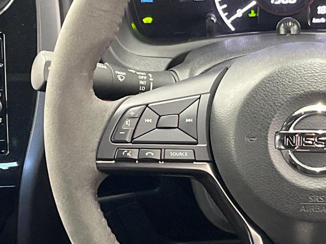 ノート ｅ－パワーニスモ　純正ナビ　全周囲カメラ　衝突軽減装置　禁煙車　コーナーセンサー　スマートキー　ＥＴＣ　デジタルミラー　オートライト　オートエアコン　純正１６インチアルミホイール　Ｂｌｕｅｔｏｏｔｈ　ＣＤ（27枚目）