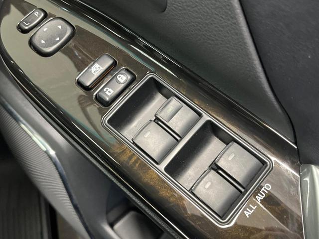 ヴェルファイア 2.4Z ゴールデンアイズII 両側電動ドア 純正8型ナビ バックカメラ AC100V電源 禁煙車 パワーバックドア ハーフレザーシート コーナーセンサー スマートキー HIDヘッド ETC クルコン デジタルインナーミラー(39枚目)
