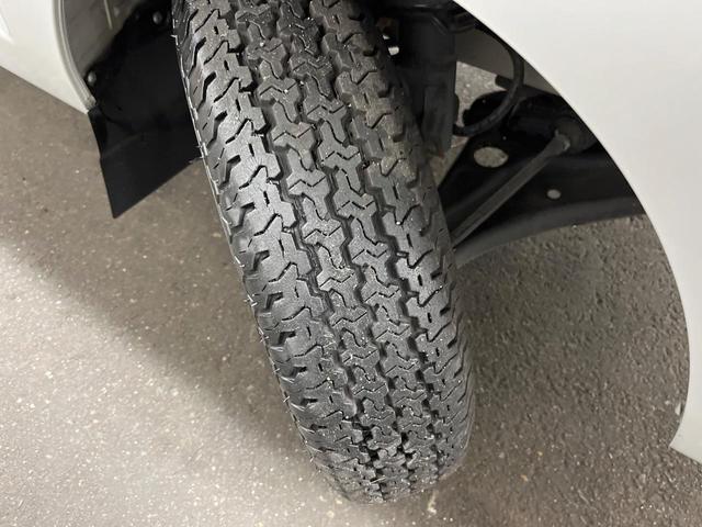 NT100クリッパートラック DX 5MT 禁煙車 オーディオ エアコン ヘッドライトレベライザー(25枚目)