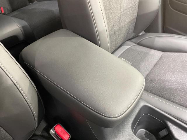 ヴェゼル e:HEV Z 純正9型ナビ 全周囲カメラ ブラインドスポットモニター レーダークルーズ ETC Bluetooth フルセグTV 衝突軽減装置 LEDヘッド 置くだけ充電 パドルシフト 電動リアゲート(57枚目)