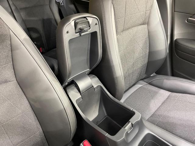 ヴェゼル e:HEV Z 純正9型ナビ 全周囲カメラ ブラインドスポットモニター レーダークルーズ ETC Bluetooth フルセグTV 衝突軽減装置 LEDヘッド 置くだけ充電 パドルシフト 電動リアゲート(58枚目)