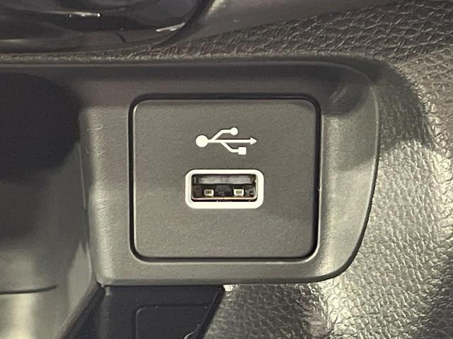 ヴェゼル e:HEV Z 純正9型ナビ 全周囲カメラ ブラインドスポットモニター レーダークルーズ ETC Bluetooth フルセグTV 衝突軽減装置 LEDヘッド 置くだけ充電 パドルシフト 電動リアゲート(68枚目)