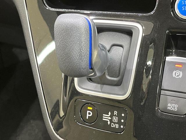 セレナ ｅ－パワー　ハイウェイスターＶ　両側電動ドア　純正１０型ナビ　後席モニター　バックカメラ　衝突軽減　プロパイロット　禁煙車　ドラレコ　コーナーセンサー　スマートキー　ＬＥＤヘッド　ＬＥＤフォグ　ビルトインＥＴＣ　オートハイビーム（30枚目）