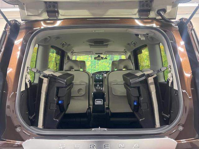 セレナ ｅ－パワー　ハイウェイスターＶ　両側電動ドア　純正１０型ナビ　後席モニター　バックカメラ　衝突軽減　プロパイロット　禁煙車　ドラレコ　コーナーセンサー　スマートキー　ＬＥＤヘッド　ＬＥＤフォグ　ビルトインＥＴＣ　オートハイビーム（52枚目）