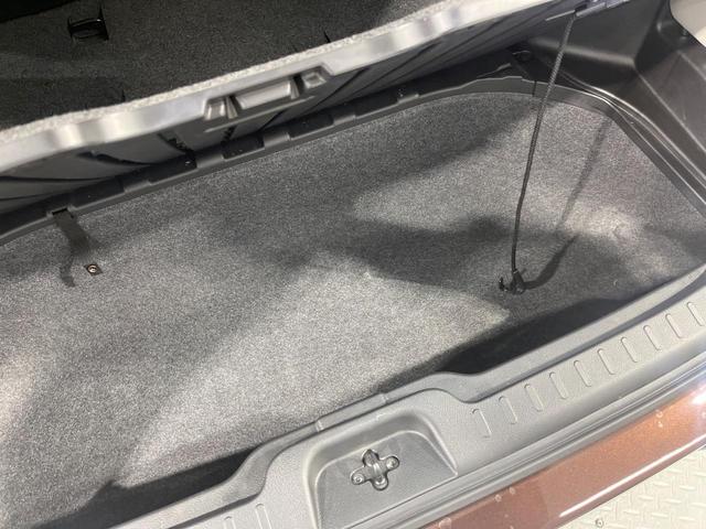 セレナ ｅ－パワー　ハイウェイスターＶ　両側電動ドア　純正１０型ナビ　後席モニター　バックカメラ　衝突軽減　プロパイロット　禁煙車　ドラレコ　コーナーセンサー　スマートキー　ＬＥＤヘッド　ＬＥＤフォグ　ビルトインＥＴＣ　オートハイビーム（53枚目）