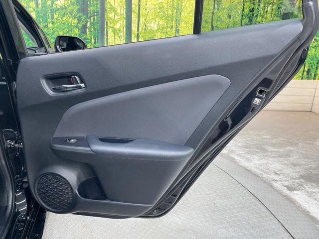 プリウス Ａツーリングセレクション　ＢＩＧＸ９型ナビ　バックカメラ　衝突軽減　レーダークルーズ　禁煙車　ハーフレザーシート　コーナーセンサー　スマートキー　シートヒーター　ＬＥＤヘッド　ビルトインＥＴＣ　オートハイビーム　オートライト（41枚目）