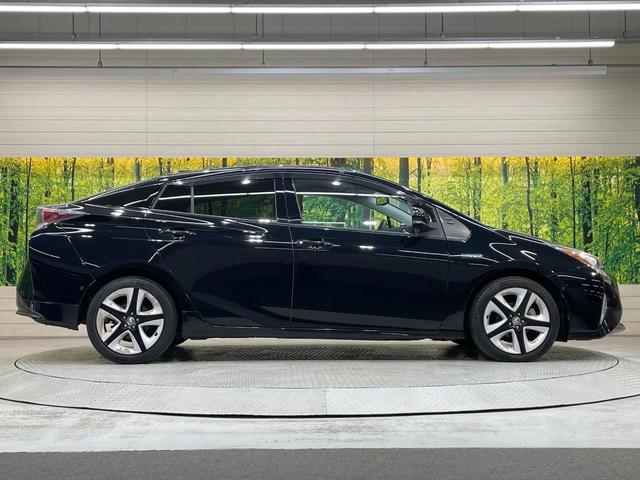 プリウス Ａツーリングセレクション　ＢＩＧＸ９型ナビ　バックカメラ　衝突軽減　レーダークルーズ　禁煙車　ハーフレザーシート　コーナーセンサー　スマートキー　シートヒーター　ＬＥＤヘッド　ビルトインＥＴＣ　オートハイビーム　オートライト（65枚目）