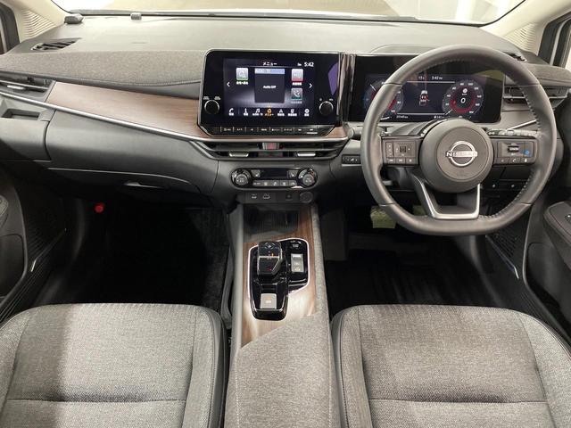 オーラ G 純正9型ナビ アラウンドビューモニター 禁煙車 BOSEサウンドシステム スマートキー&プッシュスタート 衝突被害軽減装置 LEDヘッドライト プロパイロット 横滑り防止装置 電動格納ミラー(2枚目)