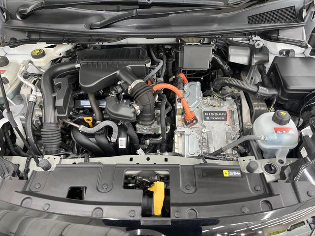 オーラ G 純正9型ナビ アラウンドビューモニター 禁煙車 BOSEサウンドシステム スマートキー&プッシュスタート 衝突被害軽減装置 LEDヘッドライト プロパイロット 横滑り防止装置 電動格納ミラー(18枚目)