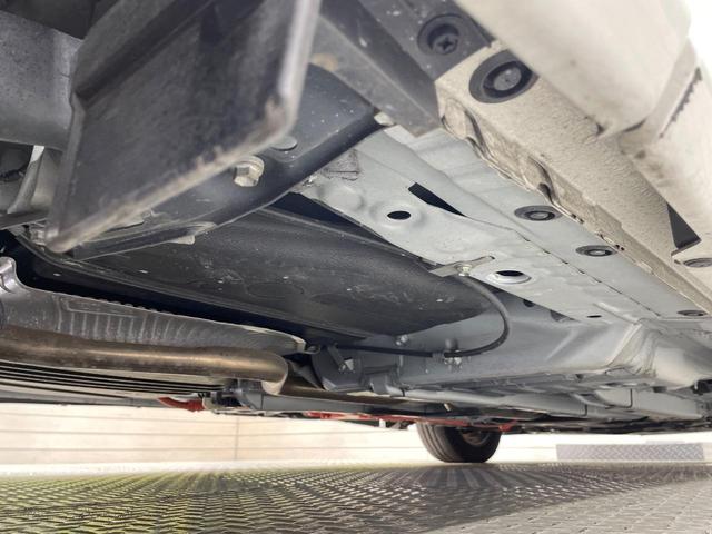 シエンタ ハイブリッドZ 純正10型DA フルエアロ 全周囲カメラ 100V電源 レーダークルーズ 禁煙車 コーナーセンサー スマートキー LEDヘッド ETC2.0 オートハイビーム 車線逸脱警報 オートライト(23枚目)