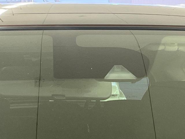 ノート e-パワー X 純正ナビ 衝突被害軽減システム 禁煙車 スマートキー LEDヘッド オートライト オートエアコン 純正14インチアルミ Bluetooth CD DVD再生 フルセグ(26枚目)