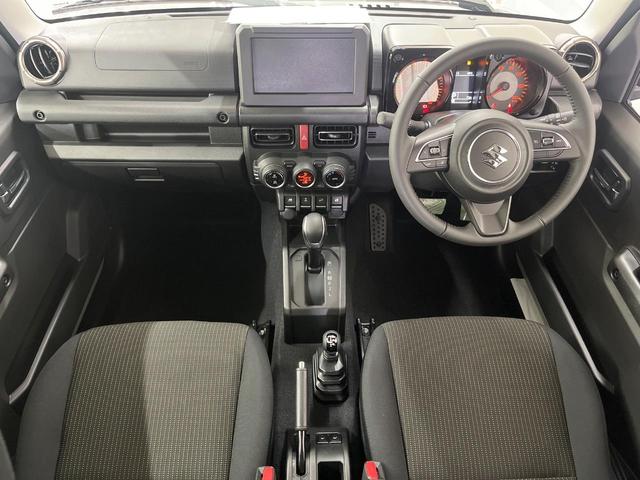 ジムニー ＸＣ　４ＷＤ　ターボ　届出済未使用車　衝突被害軽減システム　コーナーセンサー　スマートキー　ＬＥＤヘッド　クルコン　オートハイビーム　車線逸脱警報　オートライト　オートエアコン　純正１５インチアルミ（2枚目）