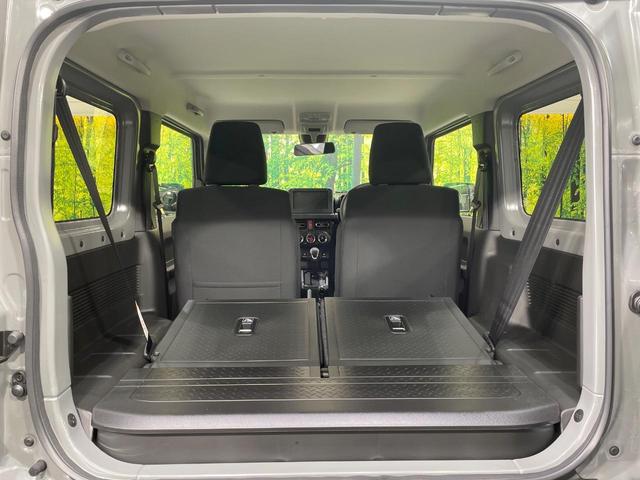 ジムニー ＸＣ　４ＷＤ　ターボ　届出済未使用車　衝突被害軽減システム　コーナーセンサー　スマートキー　ＬＥＤヘッド　クルコン　オートハイビーム　車線逸脱警報　オートライト　オートエアコン　純正１５インチアルミ（10枚目）