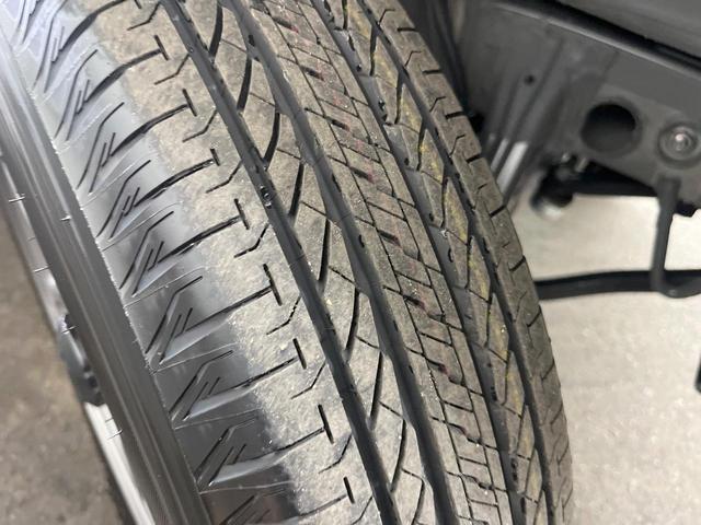 ジムニー ＸＣ　４ＷＤ　ターボ　届出済未使用車　衝突被害軽減システム　コーナーセンサー　スマートキー　ＬＥＤヘッド　クルコン　オートハイビーム　車線逸脱警報　オートライト　オートエアコン　純正１５インチアルミ（46枚目）