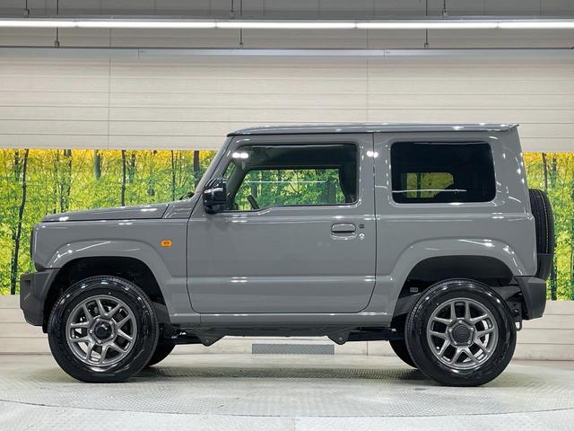 ジムニー ＸＣ　４ＷＤ　ターボ　届出済未使用車　衝突被害軽減システム　コーナーセンサー　スマートキー　ＬＥＤヘッド　クルコン　オートハイビーム　車線逸脱警報　オートライト　オートエアコン　純正１５インチアルミ（47枚目）