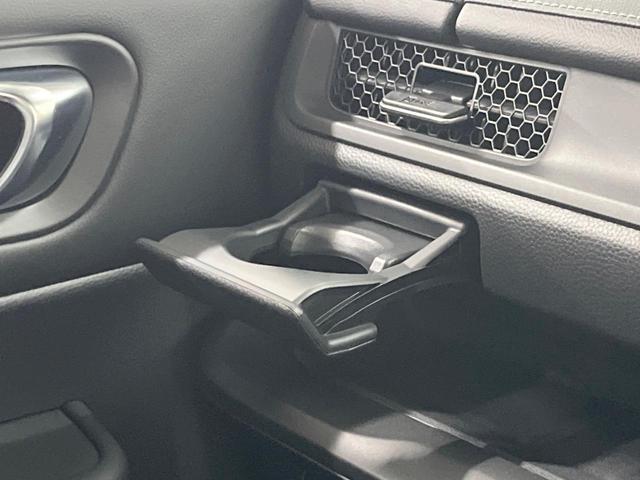 ステップワゴン e:HEVスパーダ 純正11.4型ナビ Bカメ 登録済未使用車 両側電動ドア レーダークルーズ 電動リアゲート コーナーセンサー スマートキー LEDヘッド オートハイビーム 車線逸脱警報(41枚目)