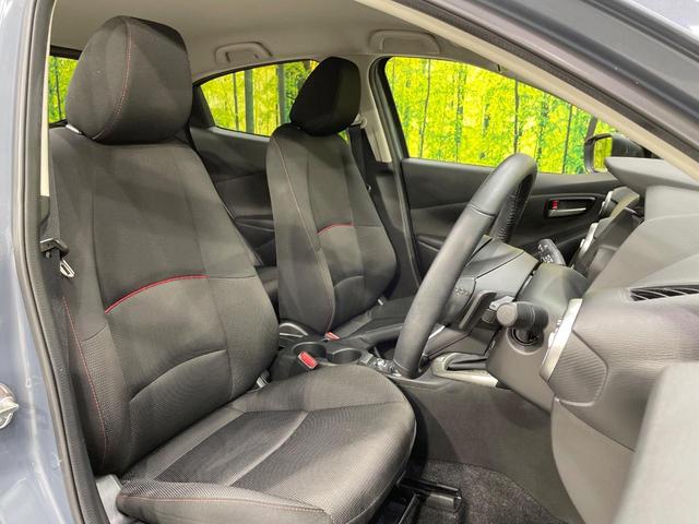MAZDA2 15S ブラックトーンエディション 純正SDナビ バックカメラ 衝突軽減 レーダークルーズ 禁煙車 ドラレコ パドルシフト コーナーセンサー スマートキー LEDヘッドライト ビルトインETC オートライト オートエアコン 純正アルミ(8枚目)
