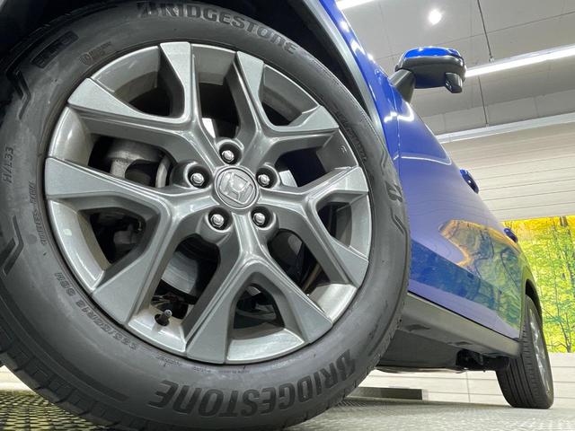 ZR-V X 純正8型ナビ バックカメラ 衝突軽減装置 ETC レーダークルーズ 禁煙車 電動リアゲート コーナーセンサー スマートキー LEDヘッド 純正18インチアルミ オートハイビーム 車線逸脱警報(13枚目)