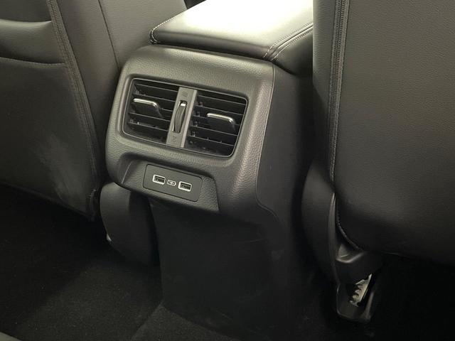 ZR-V X 純正8型ナビ バックカメラ 衝突軽減装置 ETC レーダークルーズ 禁煙車 電動リアゲート コーナーセンサー スマートキー LEDヘッド 純正18インチアルミ オートハイビーム 車線逸脱警報(24枚目)