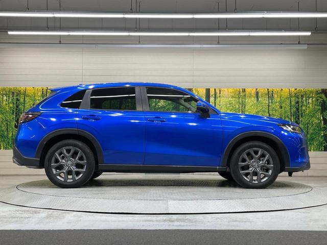 ZR-V X 純正8型ナビ バックカメラ 衝突軽減装置 ETC レーダークルーズ 禁煙車 電動リアゲート コーナーセンサー スマートキー LEDヘッド 純正18インチアルミ オートハイビーム 車線逸脱警報(57枚目)