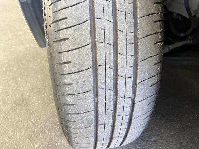 プリウス Ｘ　純正８型ディスプレイ　衝突軽減装置　ブラインドスポットモニター　レーダークルーズ　ＬＥＤヘッド　バックカメラ　ＥＴＣ　ドラレコ　Ｂｌｕｅｔｏｏｔｈ　オートエアコン　スマートキー　プッシュスタート（46枚目）