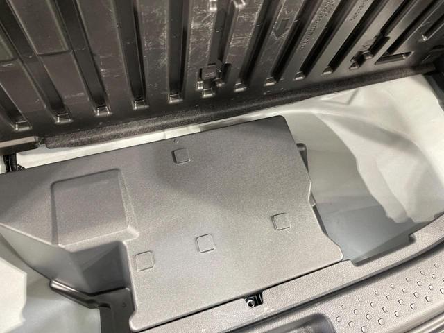 シエンタ ハイブリッドＺ　純正１０．５型ナビ　純正１５インチアルミホイール　両側電動スライドドア　衝突軽減装置　ＬＥＤヘッド　Ｂｌｕｅｔｏｏｔｈ　ＥＴＣ　バックカメラ　レーダークルーズ　１００Ｖ電源　オートエアコン（44枚目）